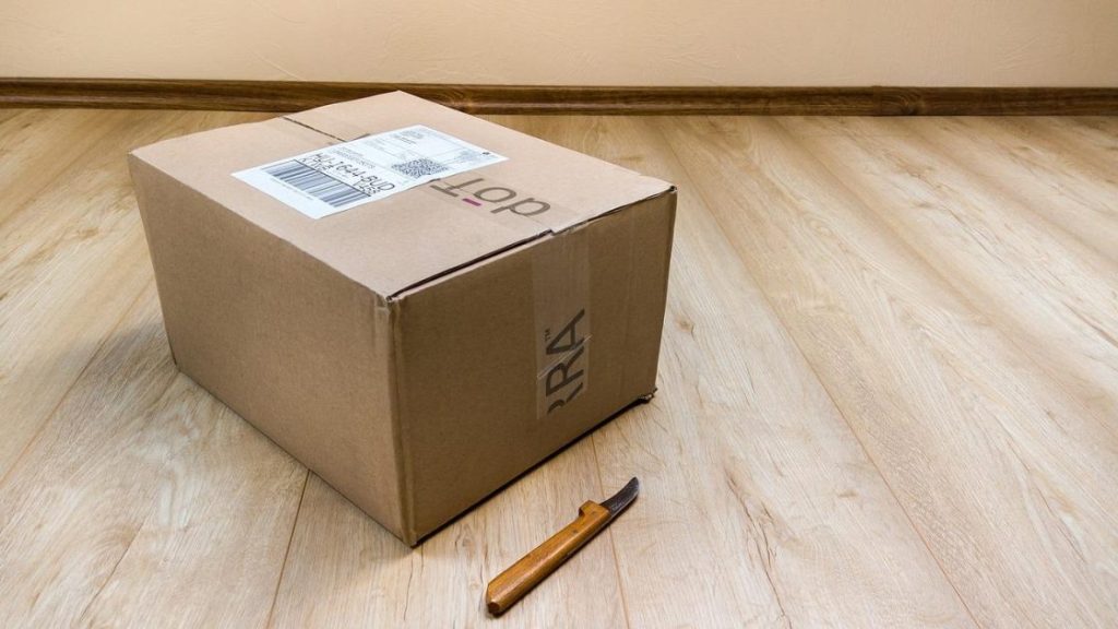 Voorraad postdozen voor bulk verzending met kostenbesparing en efficiënte logistiek